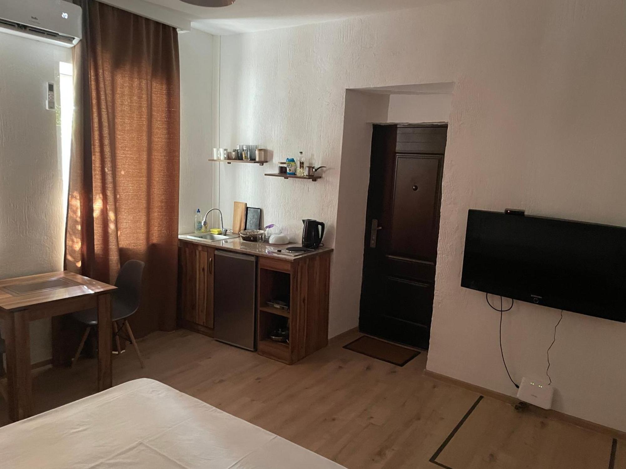 Apartment In The City Center With The Garden Jerevan Exteriör bild